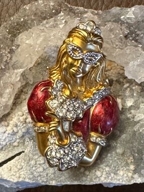 VTG Swarovski Columbine carnival masked lady brooch
